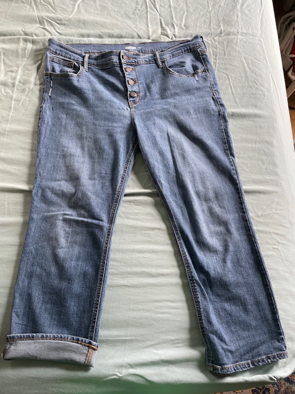 Old Navy Medium Blue Button-Front Cropped Jeans